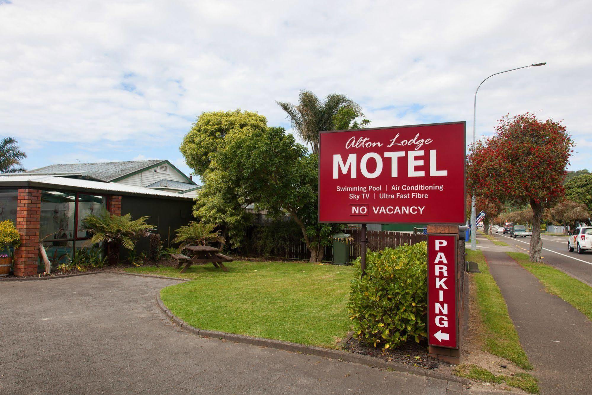 Alton Lodge Motel Whakatane Buitenkant foto